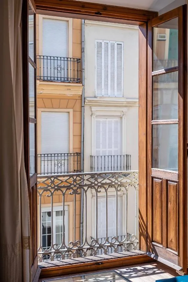 Apartment Carreteria - Design & Comfort - Prime Area Malaga